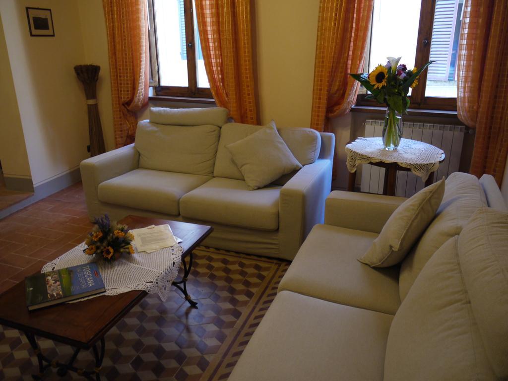 Il Corso Apartment Montepulciano Stazione Стая снимка